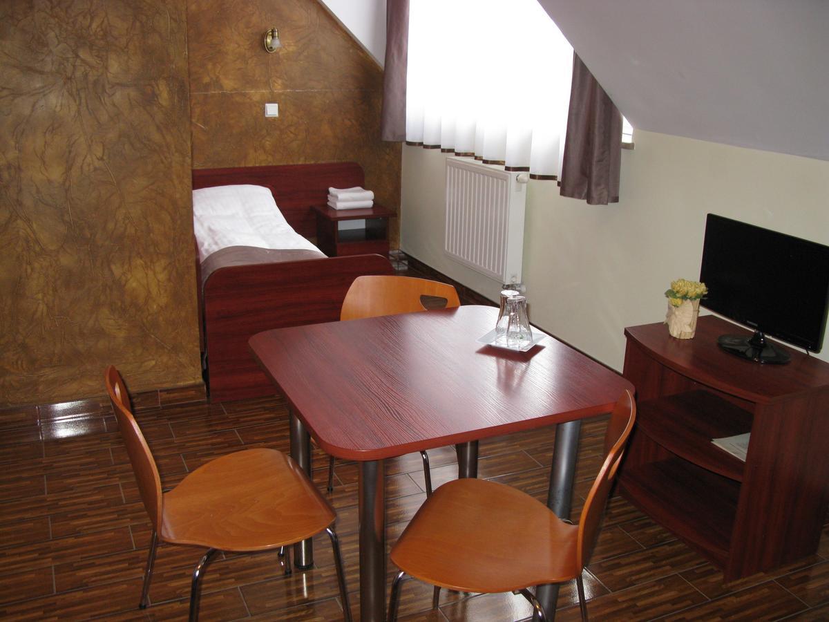 Motel Górno Gorno (Kielce) Quarto foto